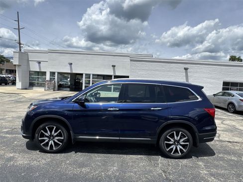 Used 2019 Honda Pilot Touring image 2