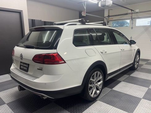 Used 2017 Volkswagen Golf Alltrack SEL AWD/4WD image 8