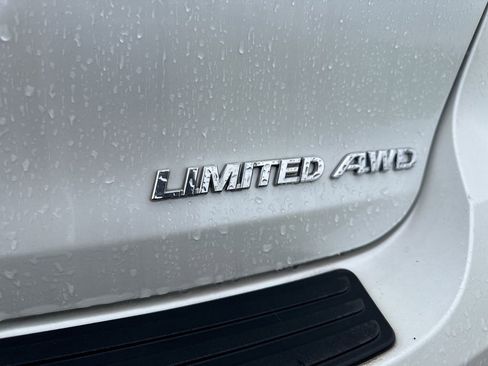 Used 2012 Toyota Venza Limited w/ Tow Pkg AWD/4WD image 4