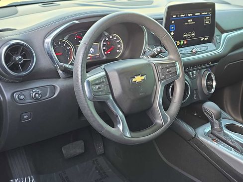 Used 2023 Chevrolet Blazer LT image 2