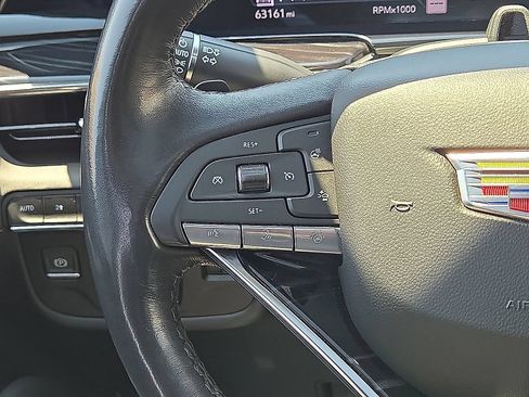 Used 2024 Cadillac Escalade Sport AWD/4WD image 18