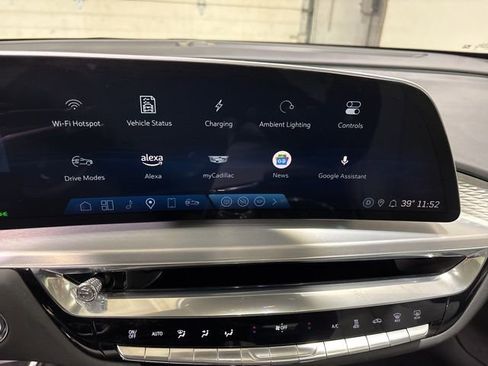 Certified 2024 Cadillac Lyriq Luxury image 50