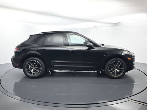 Certified 2026 Porsche Macan AWD/4WD image 16