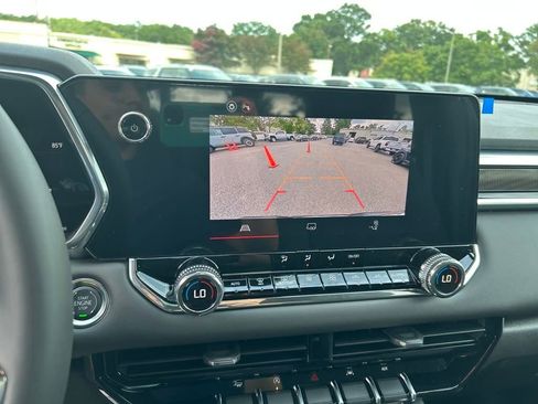 New 2026 GMC Canyon Elevation w/ Convenience Package image 16