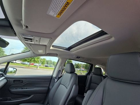 New 2026 Honda Odyssey EX-L image 17