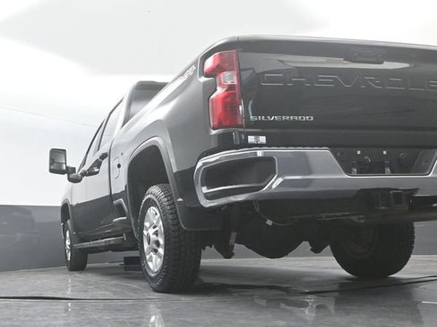 Used 2025 Chevrolet Silverado 2500 LT w/ Convenience Package AWD/4WD image 22