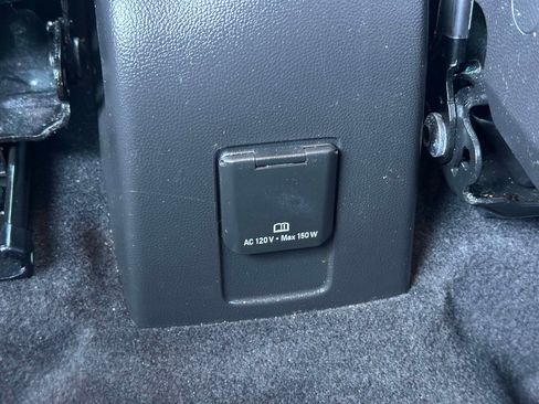 Used 2022 Chevrolet Trax LT w/ LT Convenience Package image 13