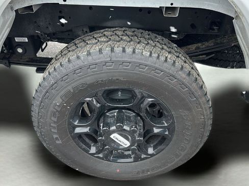 Used 2025 Ford F250 XL w/ STX Appearance Package image 9