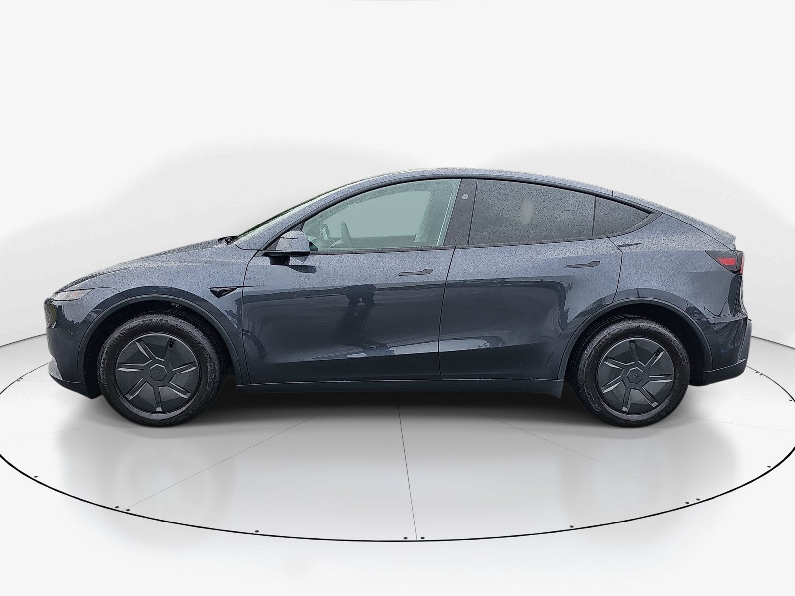 Used 2026 Tesla Model Y 2WD image 7