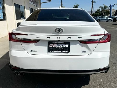 Used 2025 Toyota Camry SE FWD image 4