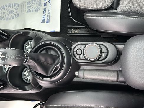 Used 2018 MINI Cooper S image 19