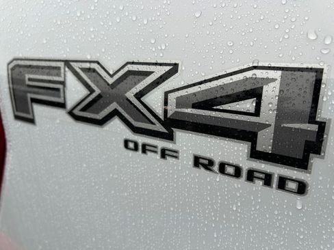 Used 2025 Ford F150 Platinum w/ FX4 Off-Road Package AWD/4WD image 32