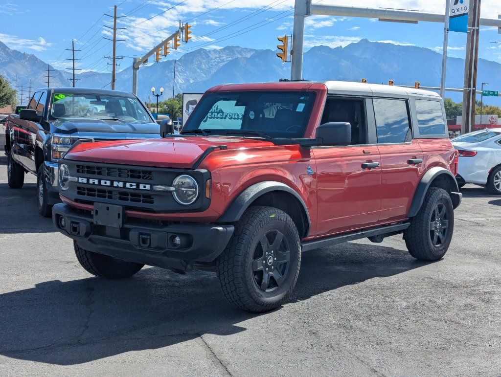 Used 2023 Ford Bronco Black Diamond AWD/4WD image 8