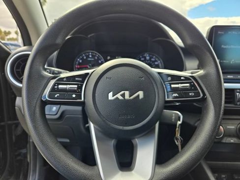 Used 2023 Kia Forte LXS w/ LXS Technology Package FWD image 20