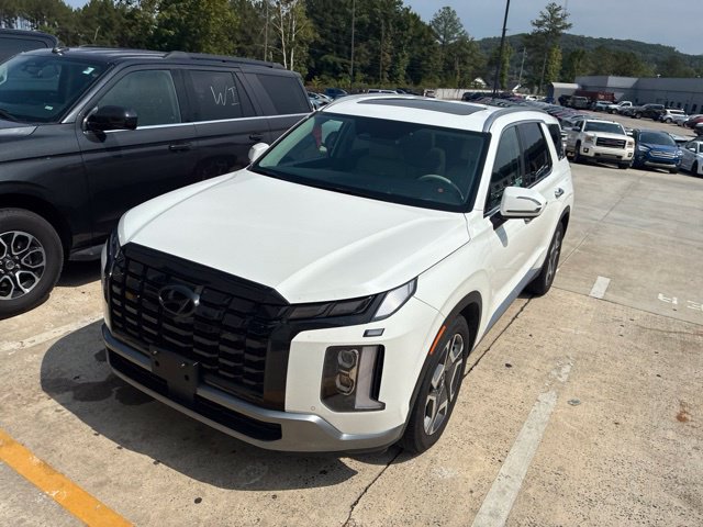 Used 2024 Hyundai Palisade Limited FWD image 3