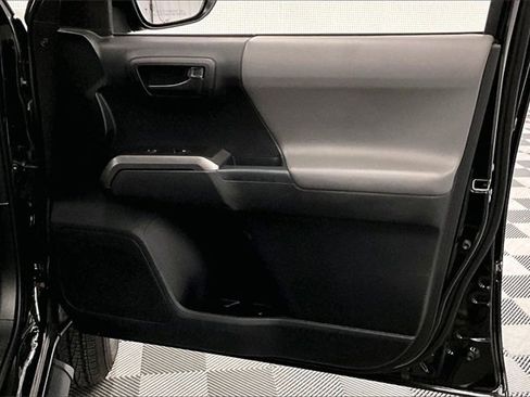 Used 2021 Toyota Tacoma SR5 image 17