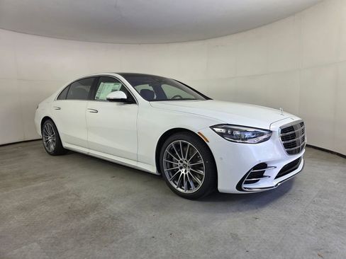 New 2026 Mercedes-Benz S 500 4MATIC image 1