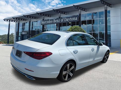 Used 2025 Mercedes-Benz C 300 Sedan image 4