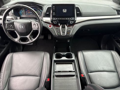 Used 2023 Honda Odyssey Sport image 10
