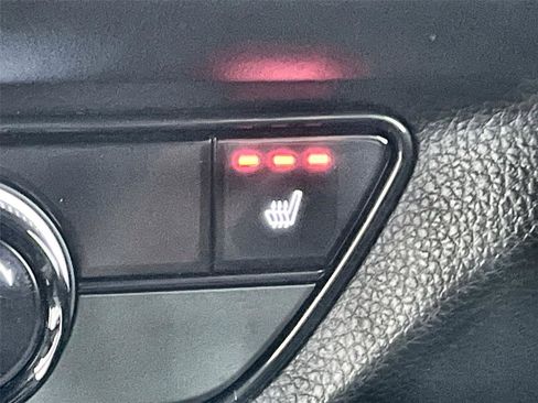 Certified 2025 Honda HR-V Sport image 13