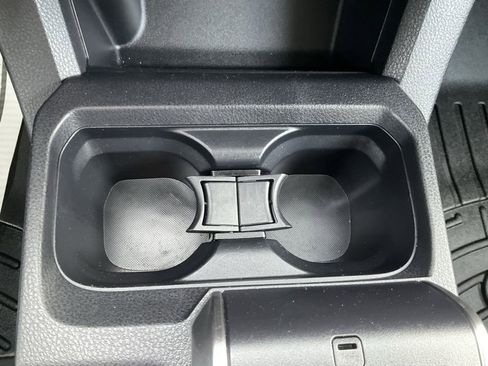 Used 2022 Toyota Tacoma SR5 image 13