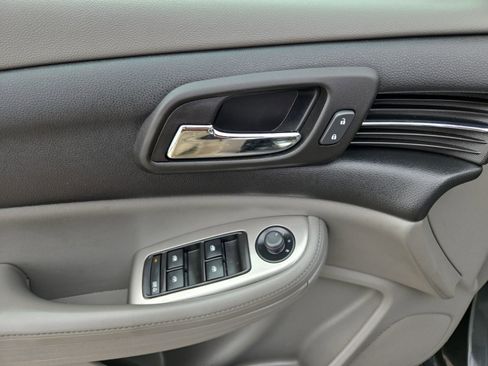 Used 2014 Chevrolet Malibu LS image 17