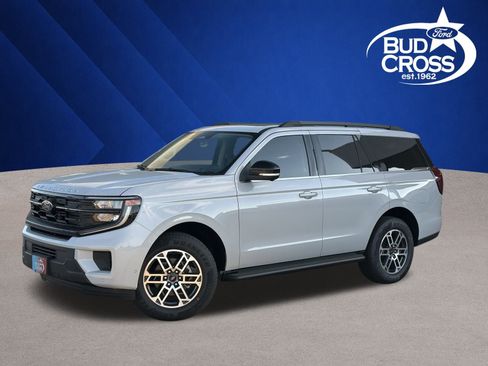 New 2025 Ford Expedition Active image 1