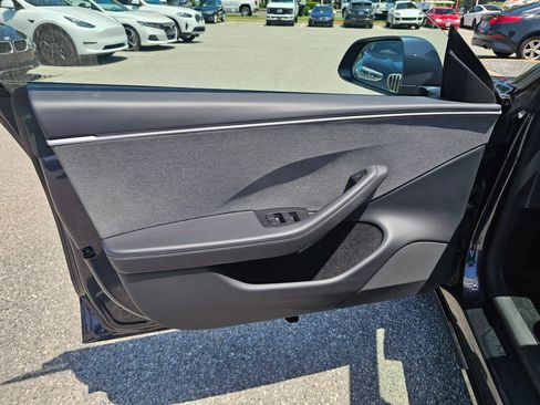 Used 2025 Tesla Model 3 Long Range RWD image 13