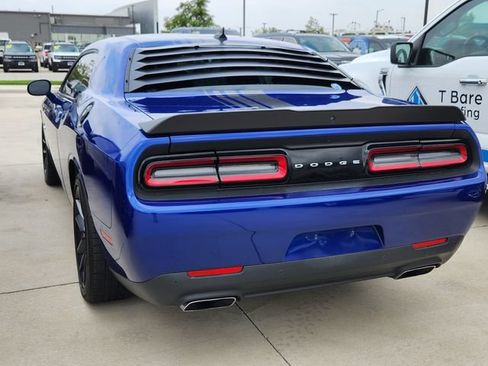 Used 2019 Dodge Challenger R/T Scat Pack w/ Shaker Package RWD image 2