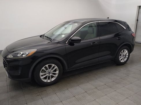 Used 2020 Ford Escape SE FWD image 2