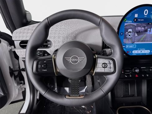 Used 2025 MINI Cooper S FWD image 11