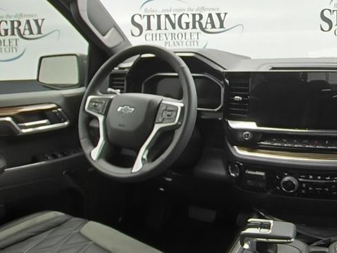 New 2026 Chevrolet Silverado 1500 RST AWD/4WD image 16