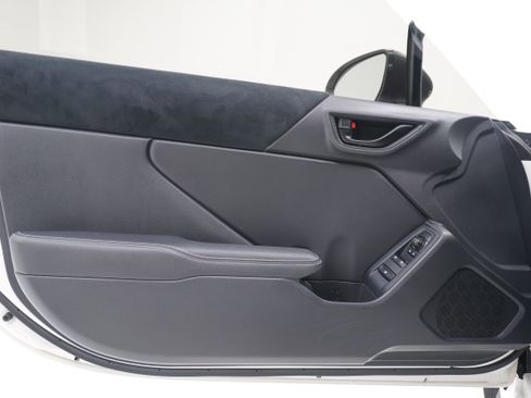 Used 2023 Toyota GR86 Premium RWD image 14