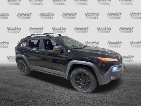 Used 2018 Jeep Cherokee Trailhawk AWD/4WD image 50