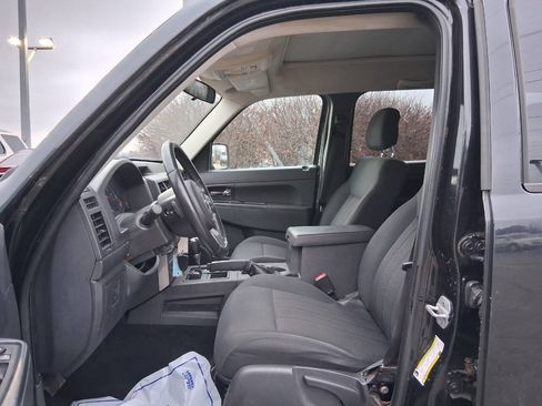 Used 2011 Jeep Liberty Sport w/ Popular Equipment Group AWD/4WD image 10