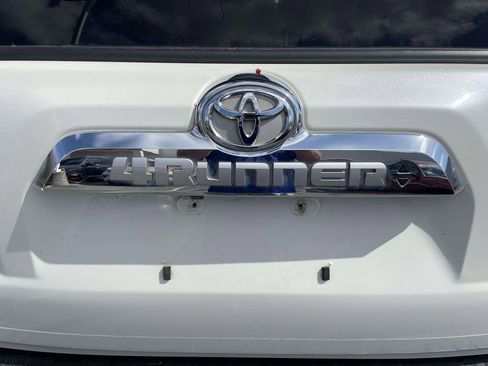 Used 2020 Toyota 4Runner Limited image 24