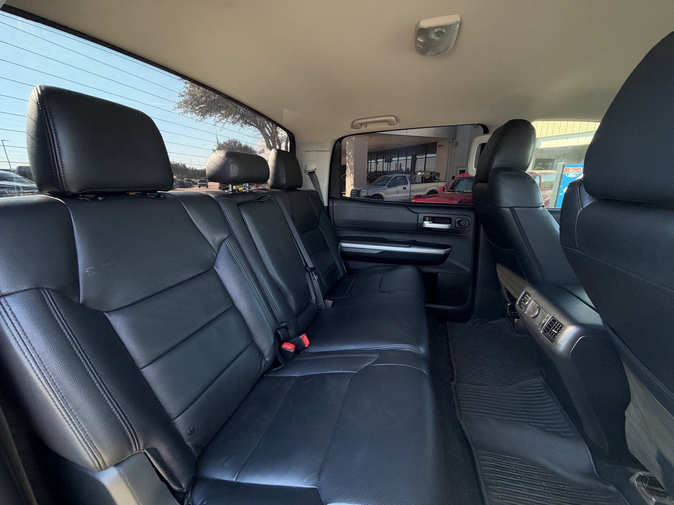 Used 2017 Toyota Tundra SR5 w/ SR5 Upgrade Package RWD image 26