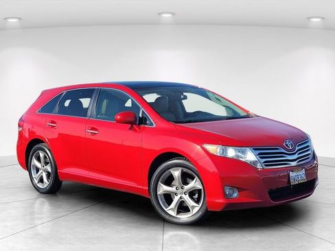 Used 2010 Toyota Venza AWD image 1