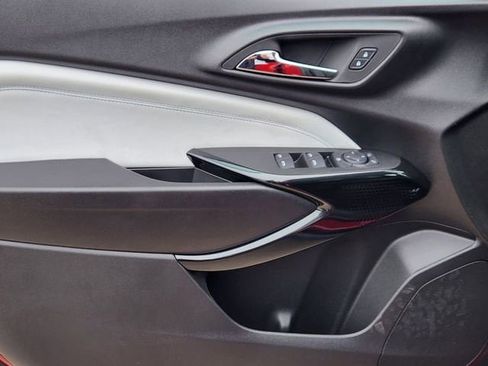 New 2026 Chevrolet Trax LT w/ Driver Confidence Package image 19