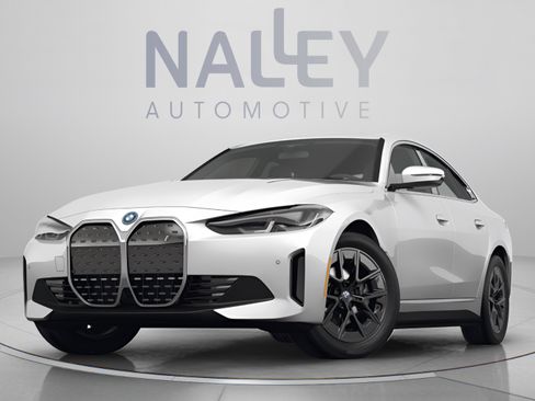 Used 2023 BMW i4 eDrive35 RWD image 10