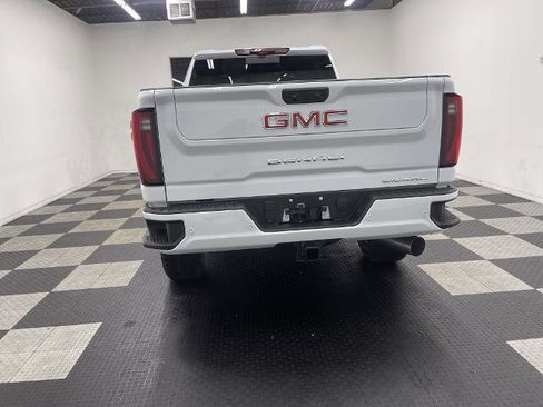 New 2026 GMC Sierra 2500 Denali w/ Denali Reserve Package image 3