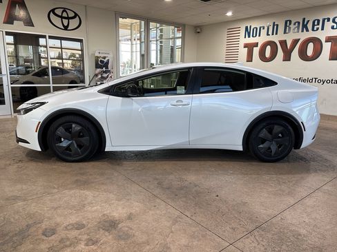 Certified 2024 Toyota Prius LE FWD image 7