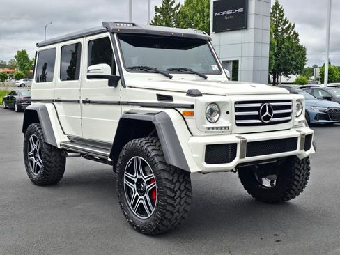 Used 2018 Mercedes-Benz G 550 Squared image 9