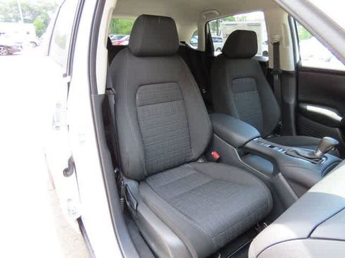 New 2026 Honda HR-V LX image 16