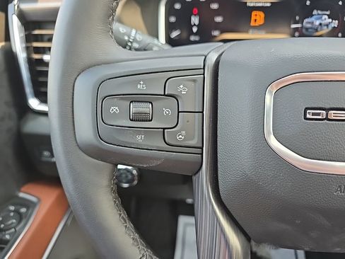 Used 2026 GMC Sierra 2500 Denali Ultimate AWD/4WD image 16