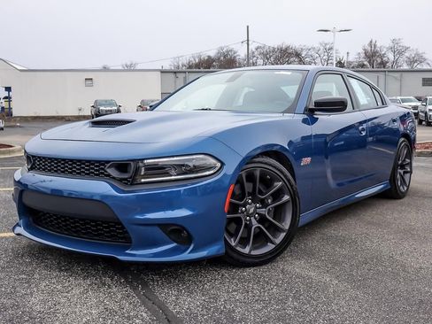Used 2023 Dodge Charger Scat Pack w/ Plus Group image 2
