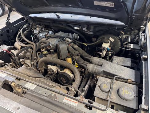 Used 1995 Ford F150 4x4 Regular Cab image 52