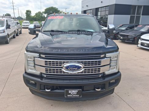 Used 2017 Ford F350 Platinum w/ Platinum Ultimate Package AWD/4WD image 2