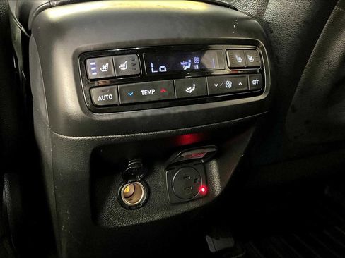 Used 2023 Hyundai Palisade Limited image 30