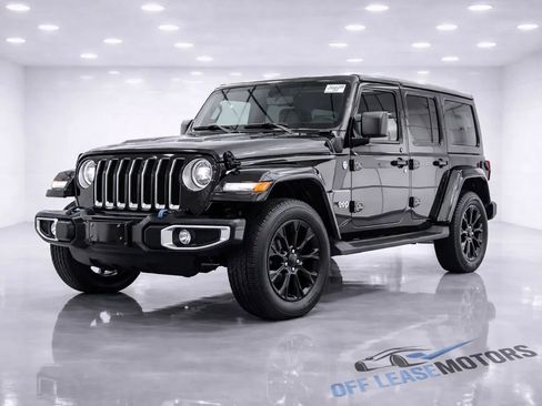 Used 2023 Jeep Wrangler Unlimited Sahara w/ Cold Weather Group image 1